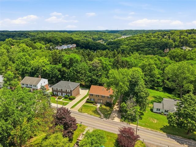 9732 Bellcrest Rd, Mccandless, PA 15237
