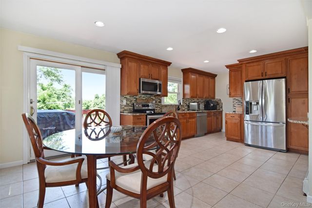 87 High View Drive, Carmel, NY 10512