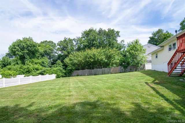 87 High View Drive, Carmel, NY 10512