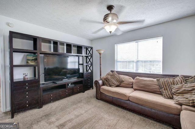 15 Cobblestone Court, Douglasville, GA 30134