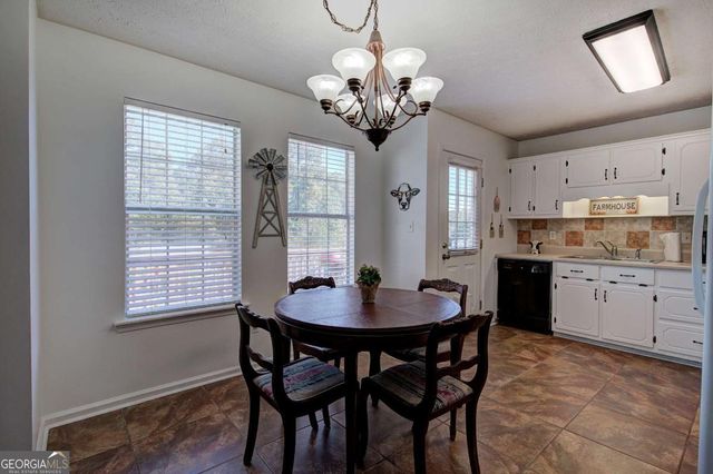 15 Cobblestone Court, Douglasville, GA 30134