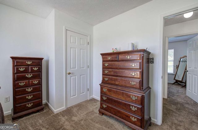 15 Cobblestone Court, Douglasville, GA 30134