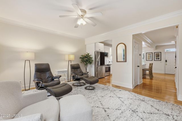 895 Ribaut Rd Apt 14, Beaufort, SC 29902