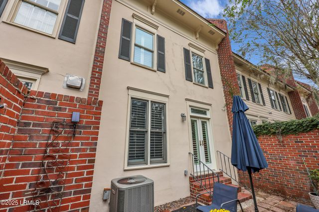 895 Ribaut Rd Apt 14, Beaufort, SC 29902