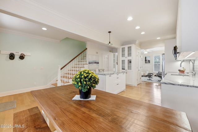 895 Ribaut Rd Apt 14, Beaufort, SC 29902