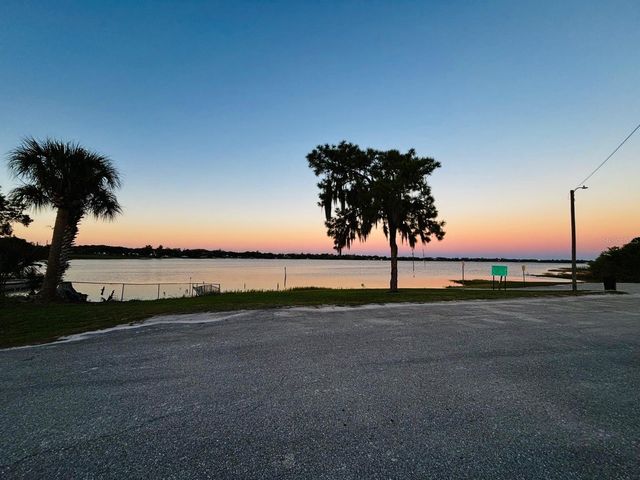 613 S WILLOW AVENUE, Avon Park, FL 33825