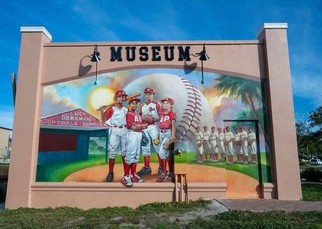 Image 54 of property listing at 613 S WILLOW AVENUE, Avon Park, FL 33825