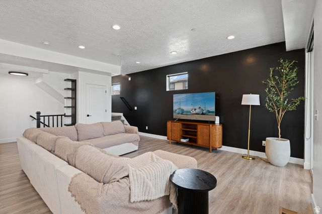 82 E AXIS CREEK CV, Draper, UT 84020