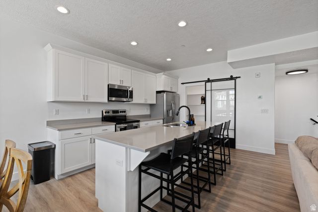 82 E AXIS CREEK CV, Draper, UT 84020