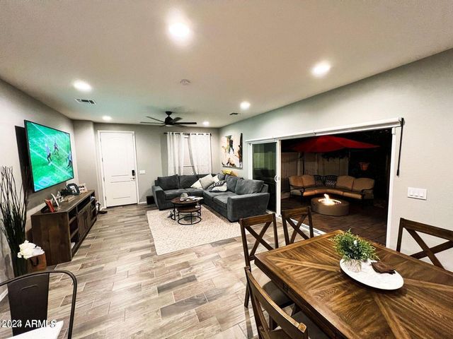 13820 N 7th Way, Phoenix, AZ 85022
