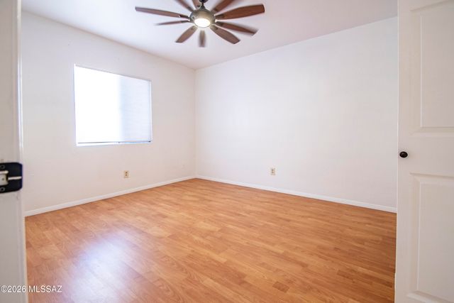 1810 E Blacklidge Dr Apt 417, Tucson, AZ 85719