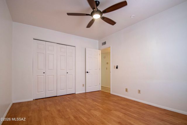 1810 E Blacklidge Dr Apt 417, Tucson, AZ 85719
