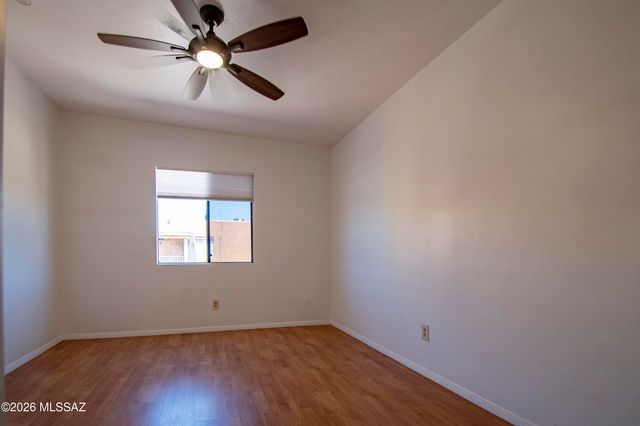 1810 E Blacklidge Dr Apt 417, Tucson, AZ 85719