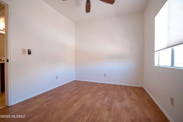 1810 E Blacklidge Dr Apt 417, Tucson, AZ 85719