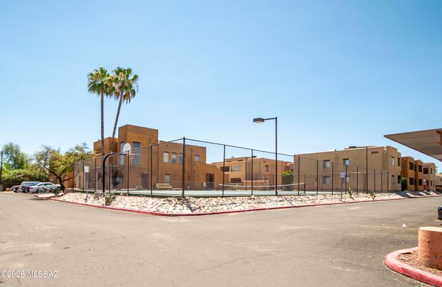 1810 E Blacklidge Dr Apt 417, Tucson, AZ 85719