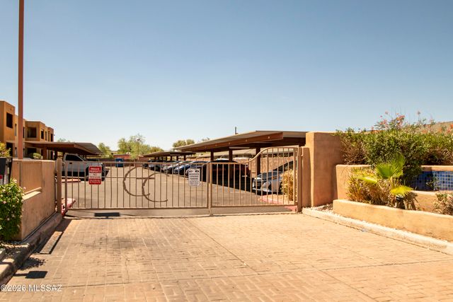 1810 E Blacklidge Dr Apt 417, Tucson, AZ 85719