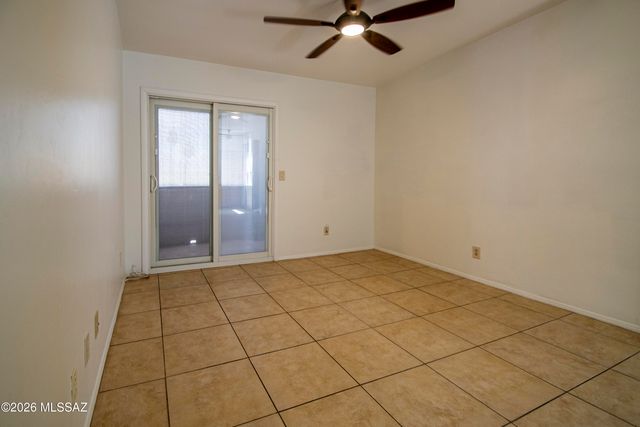 1810 E Blacklidge Dr Apt 417, Tucson, AZ 85719