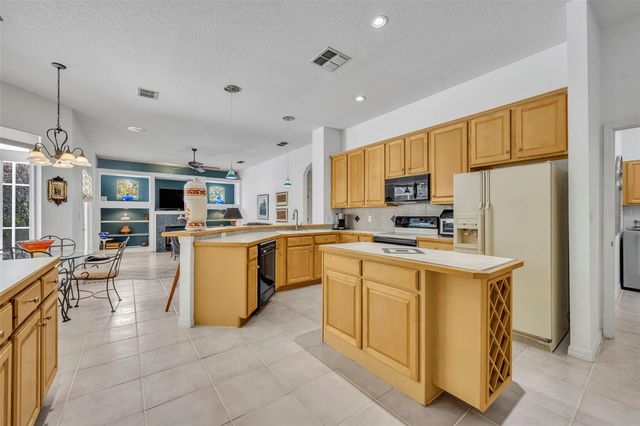 652 FIELD CLUB CIRCLE, Casselberry, FL 32707