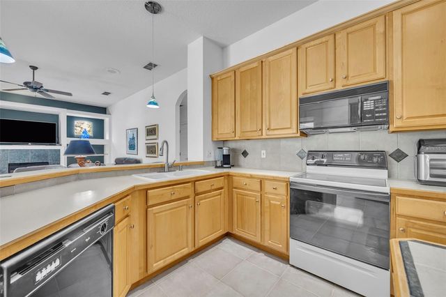 652 FIELD CLUB CIRCLE, Casselberry, FL 32707