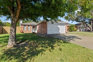 857 McCully Street, White Settlement, TX 76108