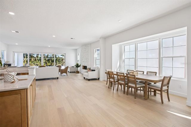 128 RICARDO WAY NE, St Petersburg, FL 33704