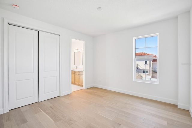 128 RICARDO WAY NE, St Petersburg, FL 33704