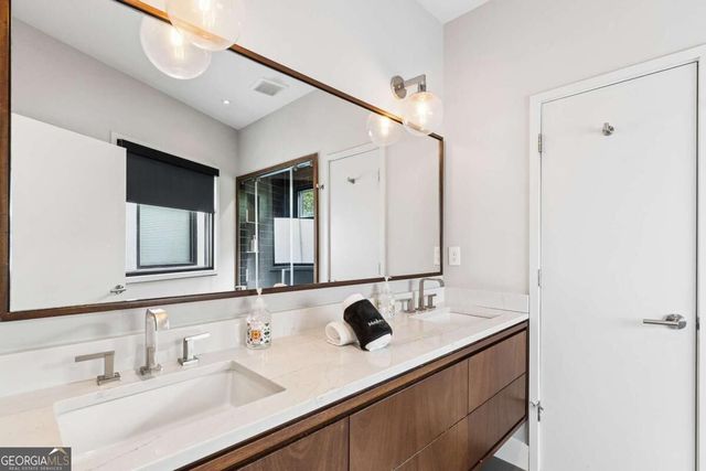 575 Highland Avenue NE, Atlanta, GA 30312