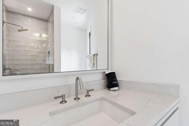 575 Highland Avenue NE, Atlanta, GA 30312