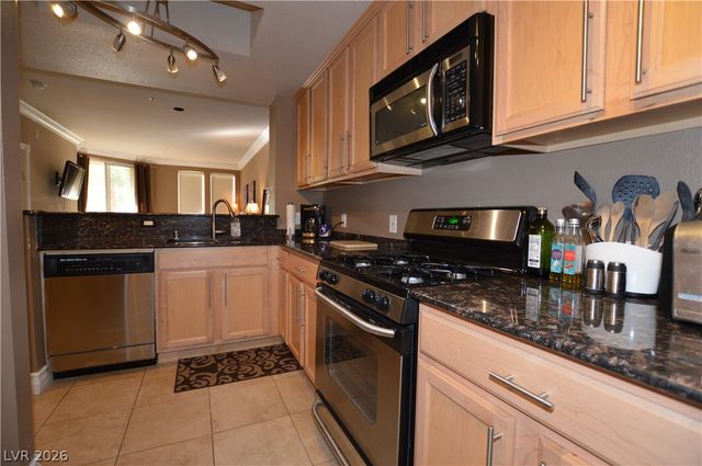 260 East Flamingo Road 213, Las Vegas, NV 89169