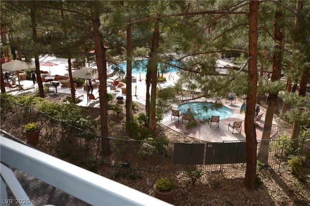 260 East Flamingo Road 213, Las Vegas, NV 89169