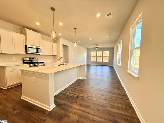 1636 Savannah Mills Drive, Spartanburg, SC 29303