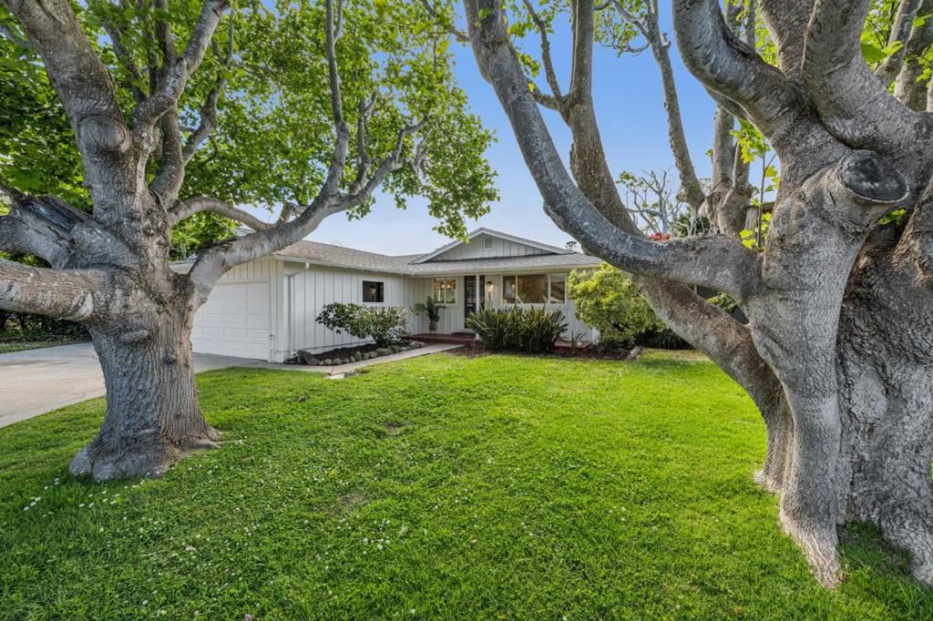 Image 1 of property listing at 898 Standish Road, Pacifica, CA 94044