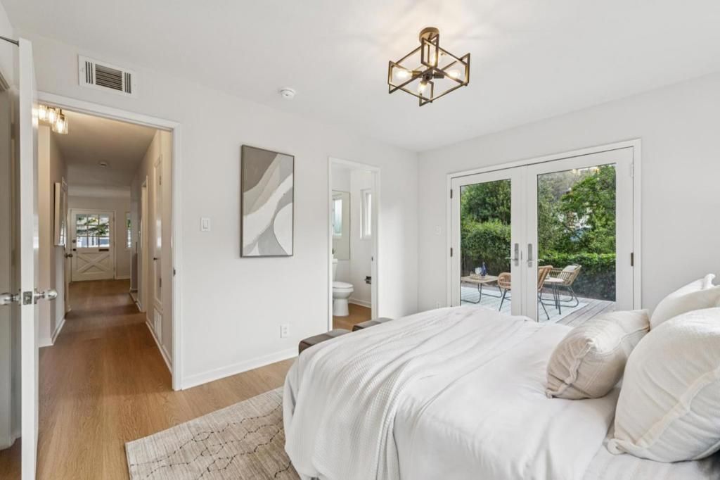Image 22 of property listing at 898 Standish Road, Pacifica, CA 94044