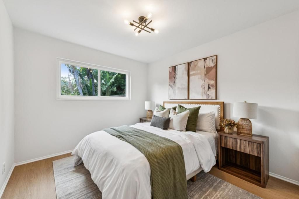 Image 29 of property listing at 898 Standish Road, Pacifica, CA 94044