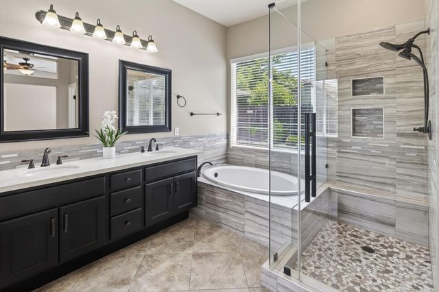 496 Yale Dr, Roseville, CA 95678