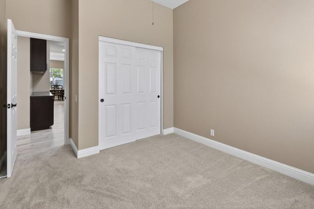 496 Yale Dr, Roseville, CA 95678