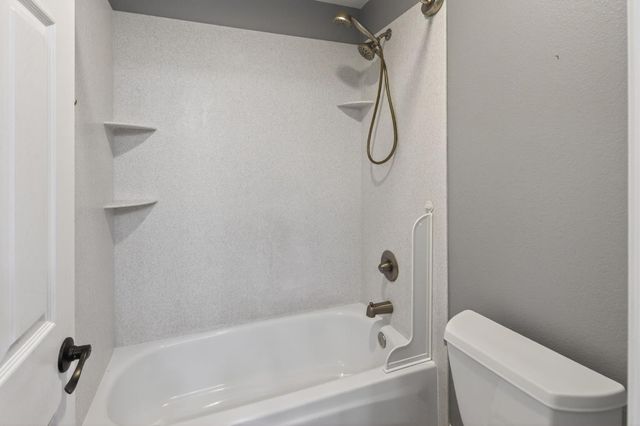 496 Yale Dr, Roseville, CA 95678