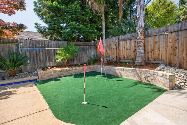 496 Yale Dr, Roseville, CA 95678