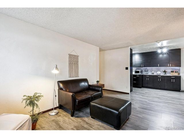 1300 Golden Cir 104, Golden, CO 80401