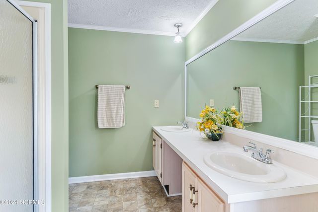 178 Chestnut Drive SW, Supply, NC 28462