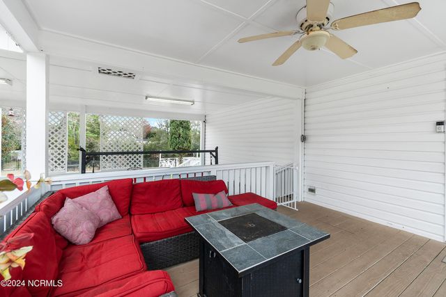 178 Chestnut Drive SW, Supply, NC 28462