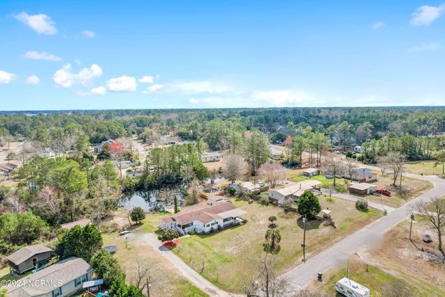 178 Chestnut Drive SW, Supply, NC 28462