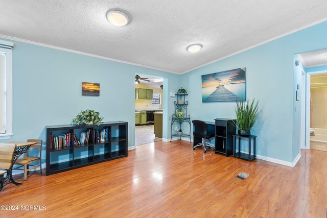 178 Chestnut Drive SW, Supply, NC 28462