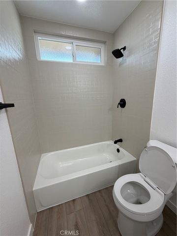 1400 W Warner Avenue 42, Santa Ana, CA 92704
