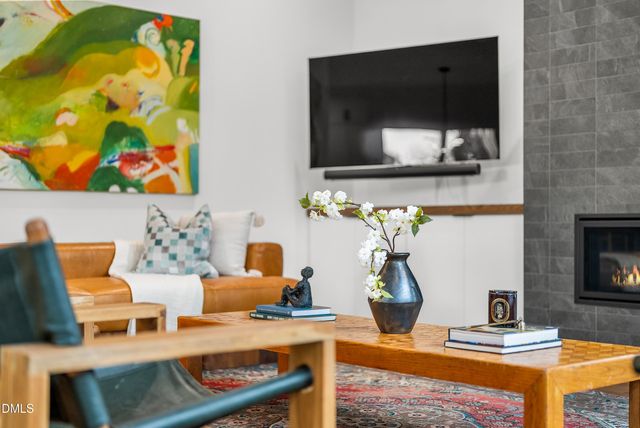 1221 Mordecai Drive, Raleigh, NC 27604