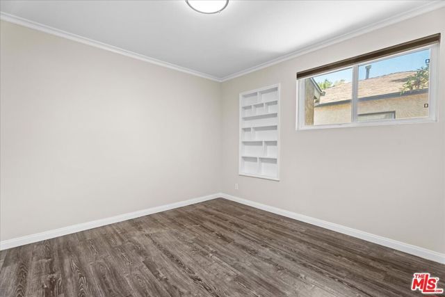 18725 Martha Street, Tarzana (los Angeles), CA 91356
