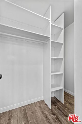 18725 Martha Street, Tarzana (los Angeles), CA 91356