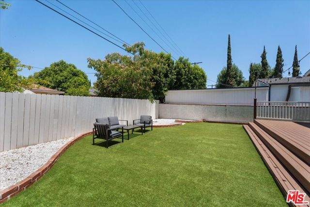 18725 Martha Street, Tarzana (los Angeles), CA 91356