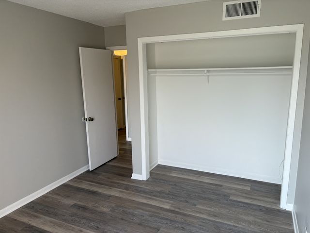 515 Basswood Ave Apt F62, Nashville, TN 37209