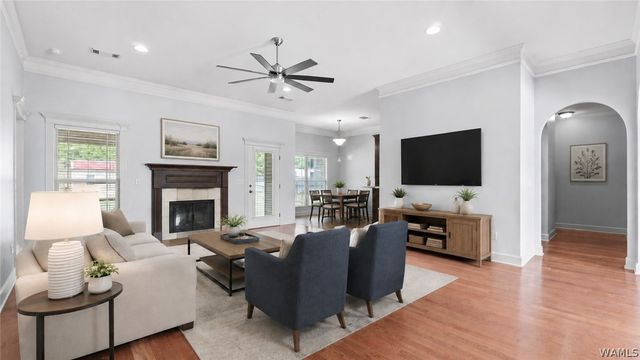 13168 Autumnwood, Northport, AL 35473